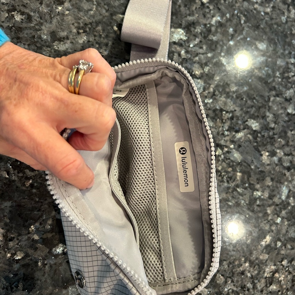Lulu Lemon everywhere belt bag 
New